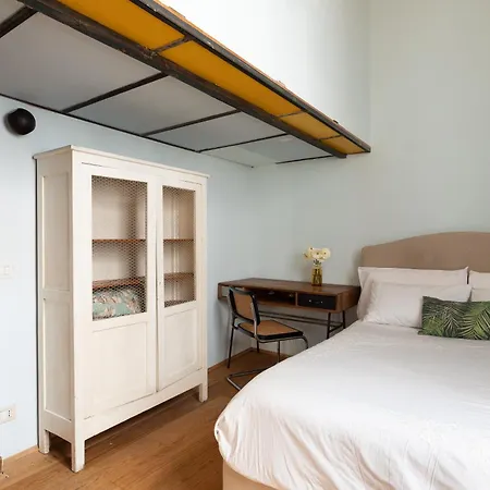 Penthouse In Exclusive Borgo Pio District