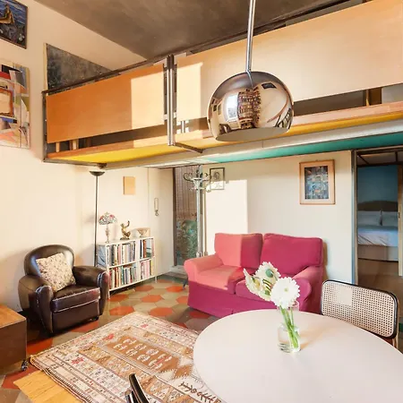Penthouse In Exclusive Borgo Pio District
