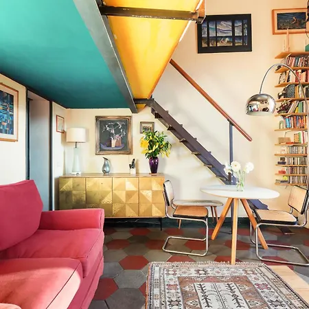 Penthouse In Exclusive Borgo Pio District